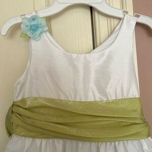 Girls size 6x party dress